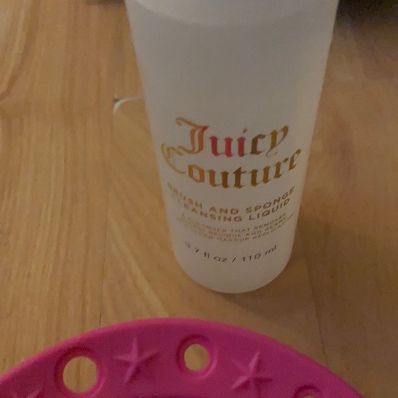 Brush and sponge 🧽 cleaner,+makeup applications - Picture 6 of 6